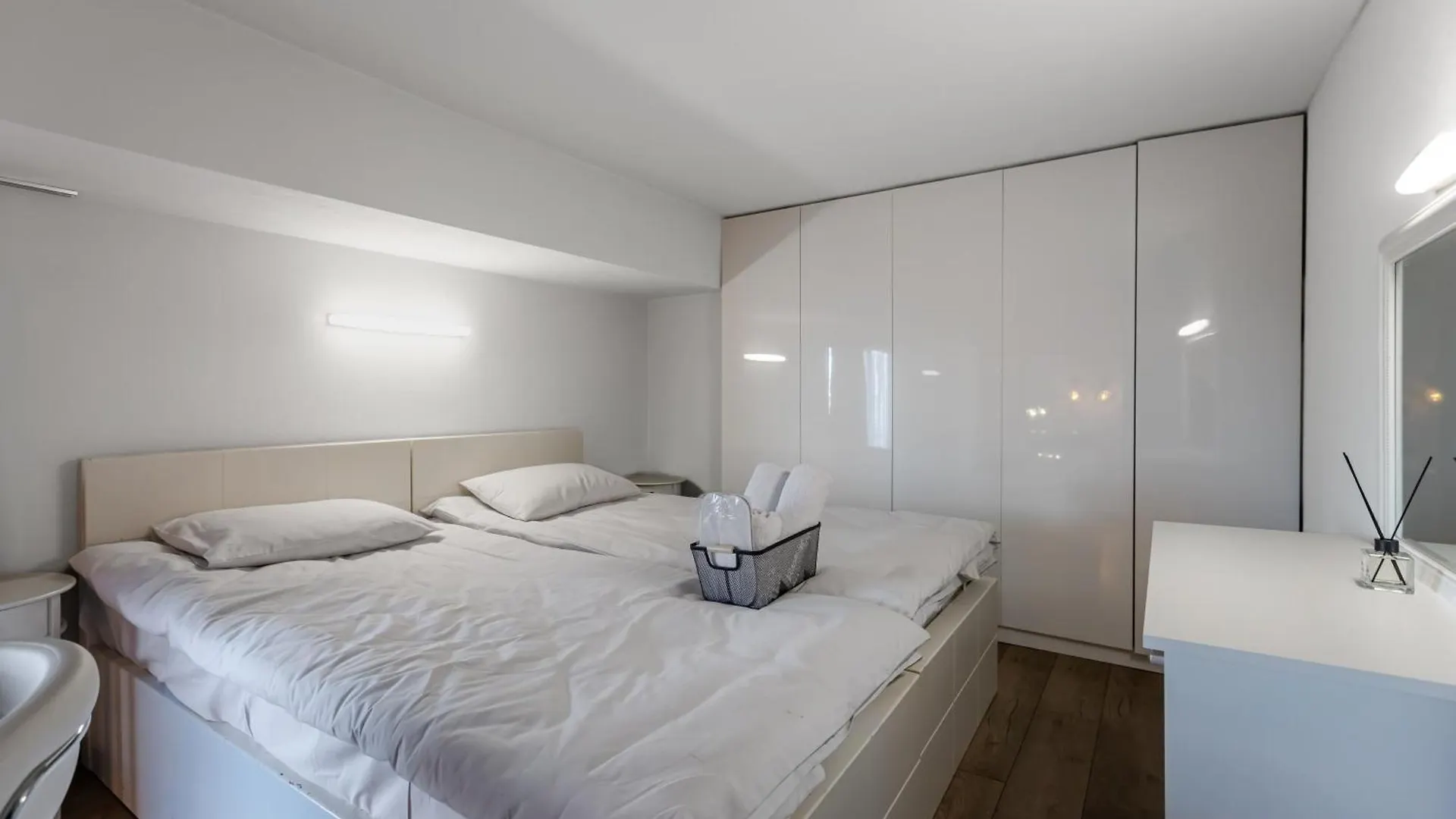 דירות טביליסי Vake Dream Duplex