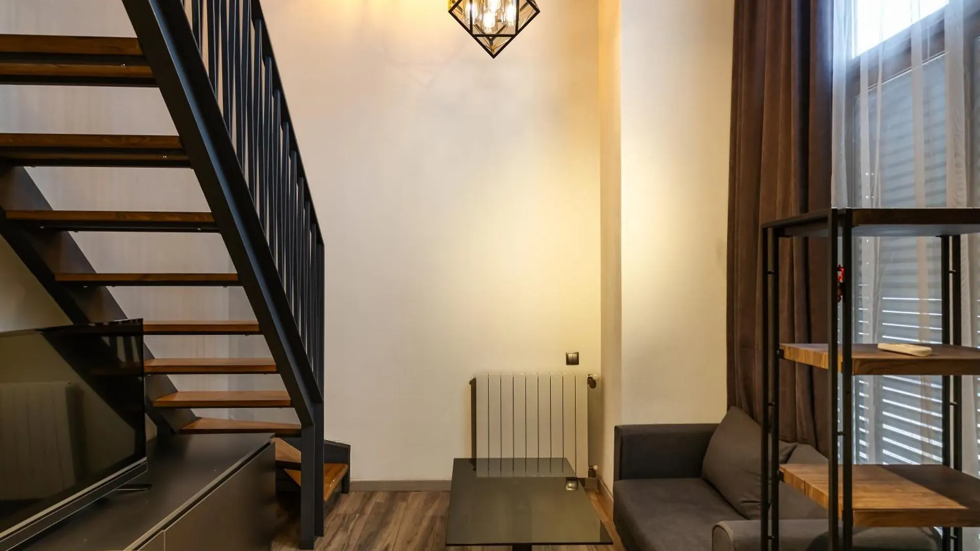 דירות טביליסי Vake Dream Duplex