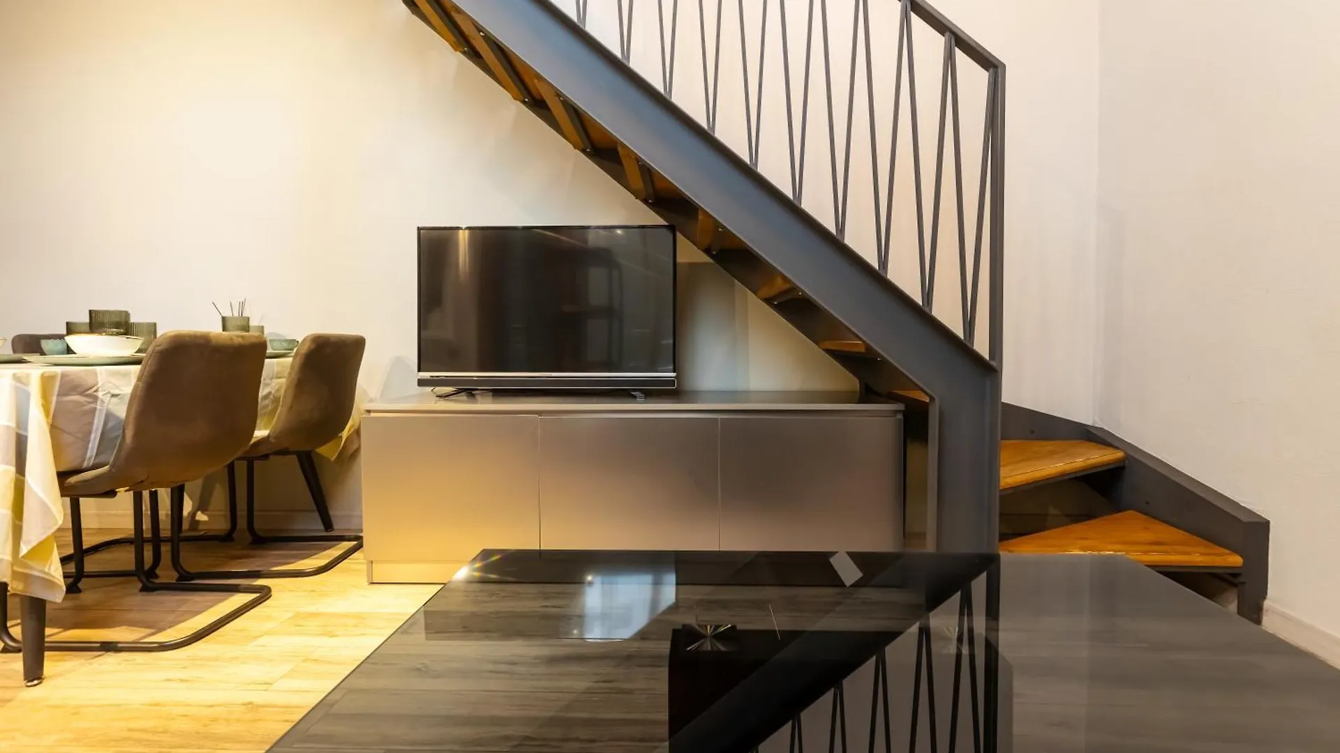 Vake Dream Duplex Διαμέρισμα Τυφλίδα